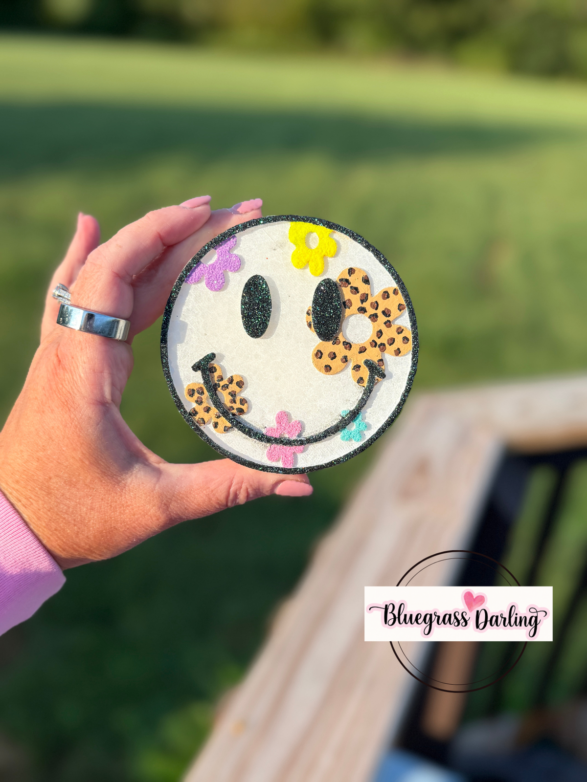 NO MOLD - Smiley Flower Freshie